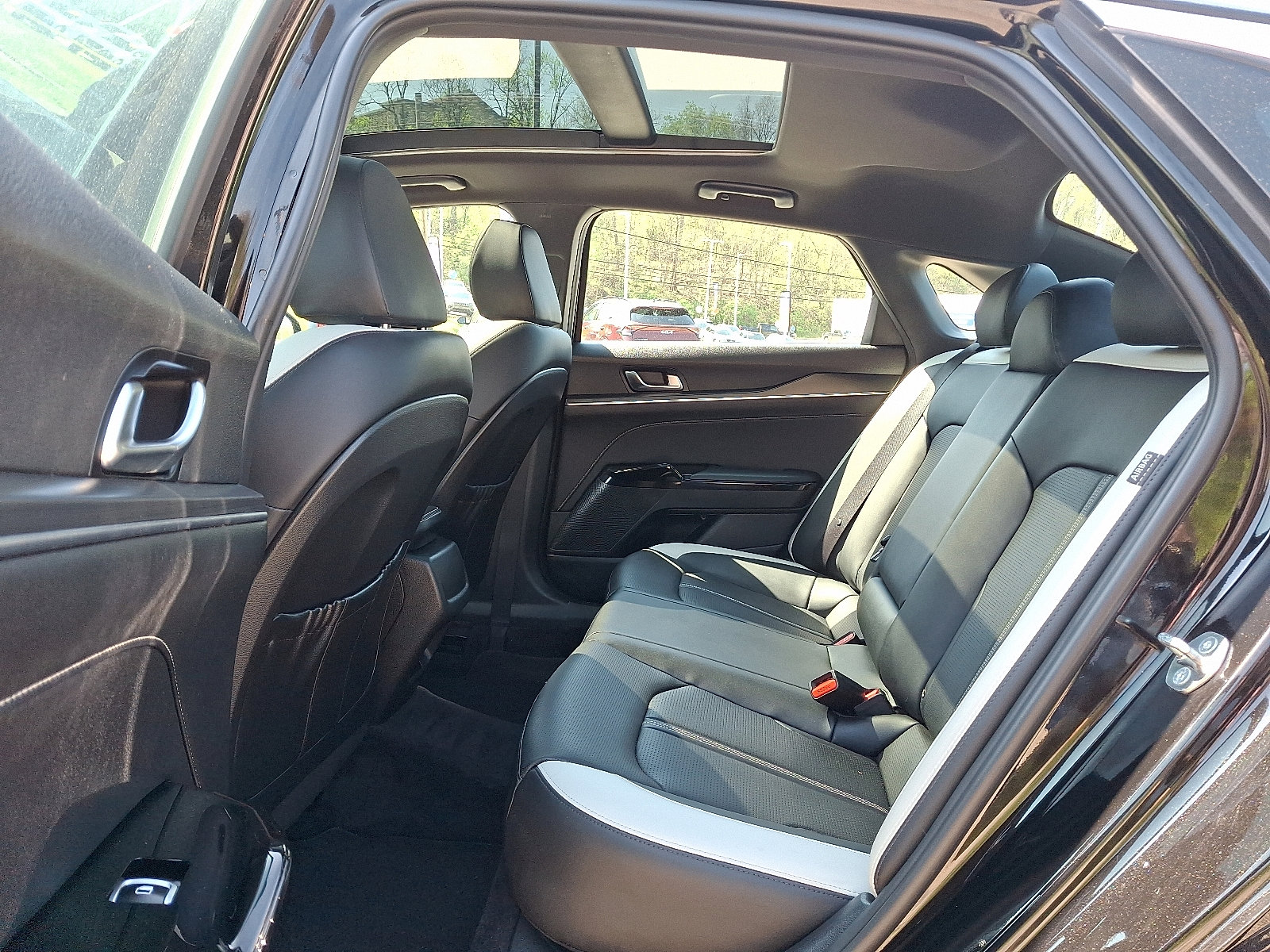 Used 2025 Kia K5 GT-Line w/ GT-Line Premium Package image 10