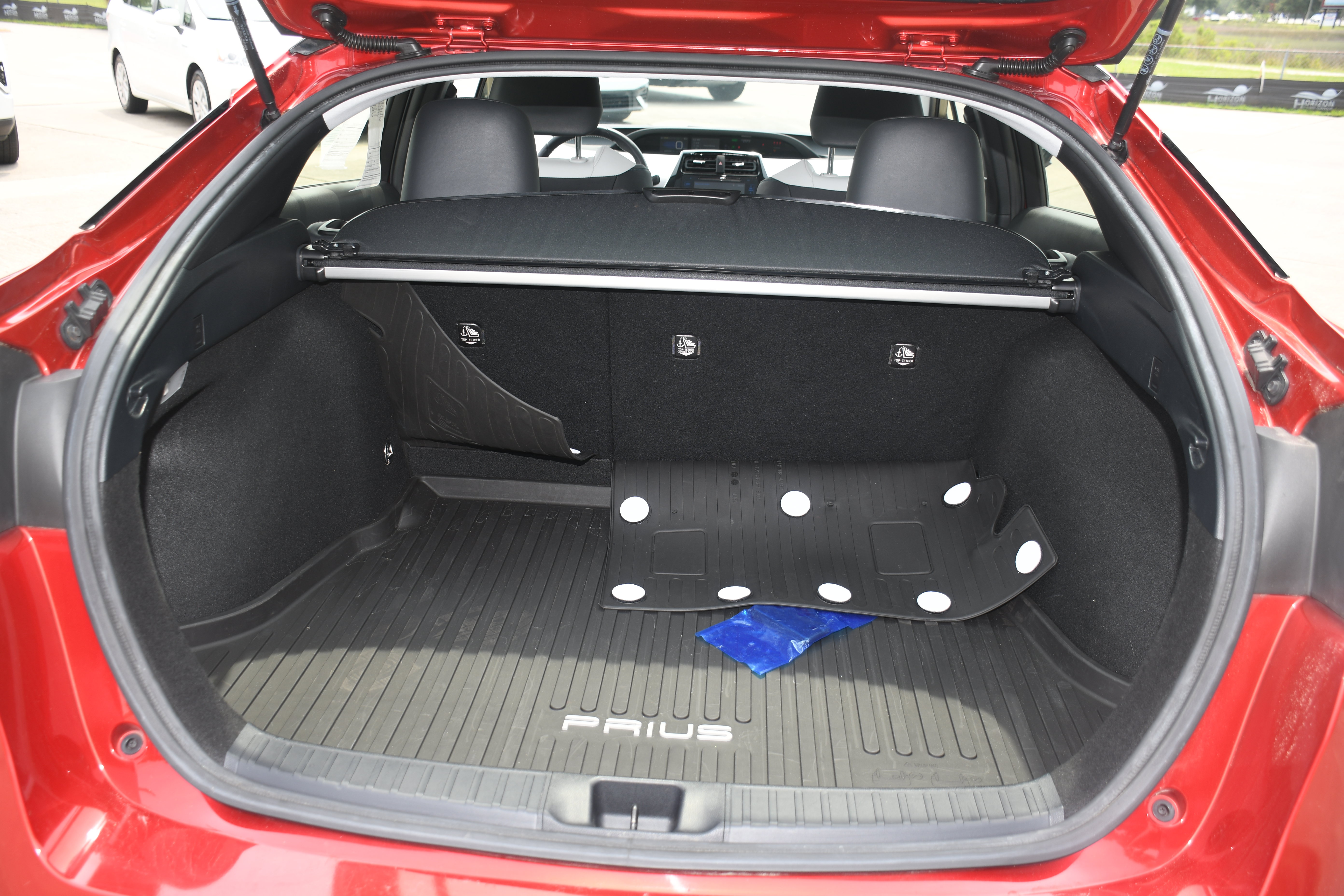 Used 2017 Toyota Prius Four FWD image 18