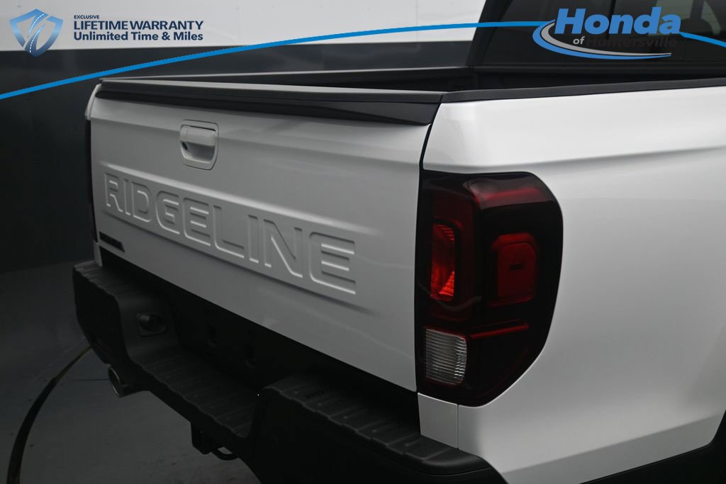 New 2026 Honda Ridgeline Black Edition image 11