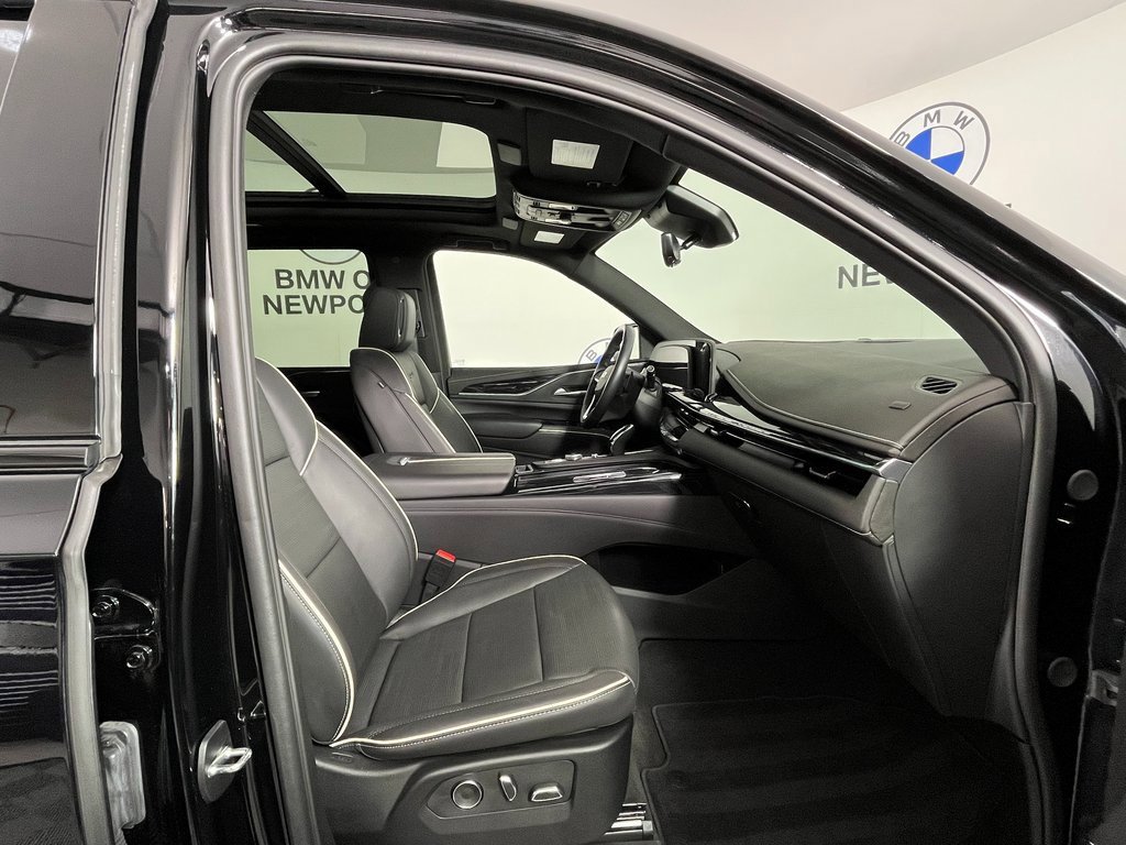 Used 2024 Cadillac Escalade Sport w/ Touring Package image 26