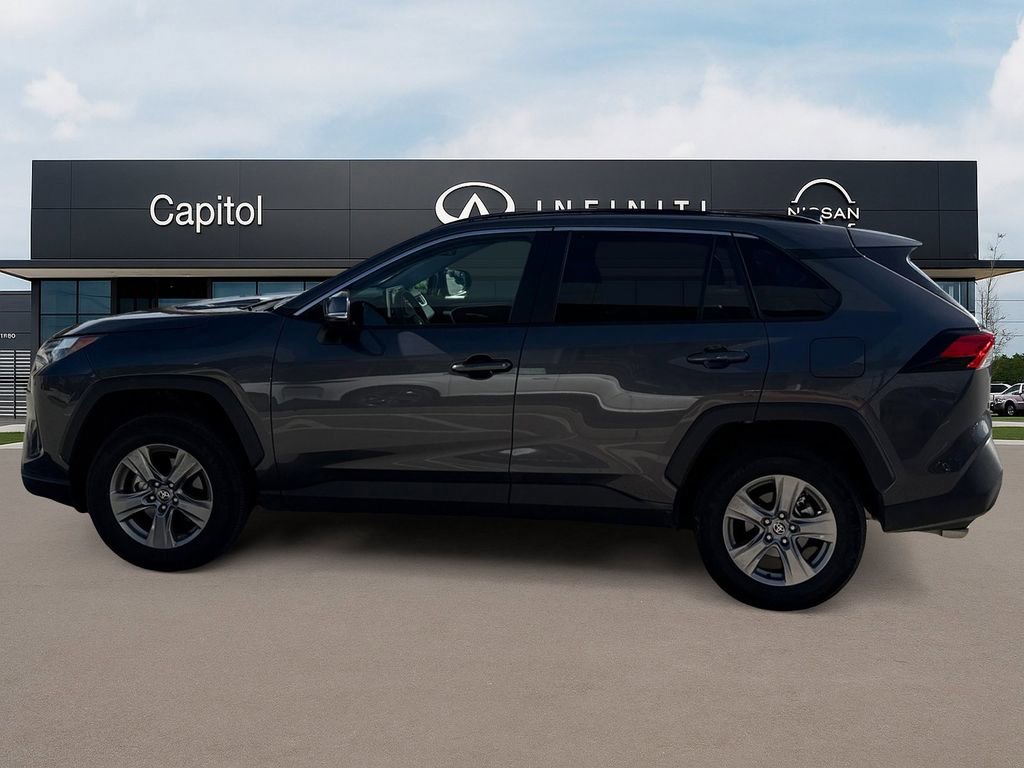 Used 2025 Toyota RAV4 XLE image 8