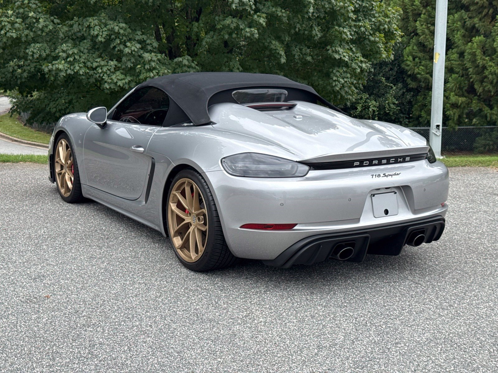 Certified 2022 Porsche 718 Boxster Spyder RWD image 3