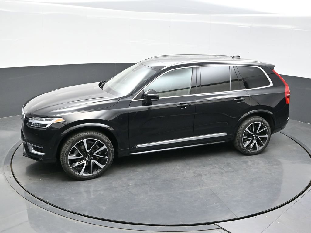 Used 2023 Volvo XC90 B6 Plus image 34