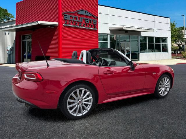 Used 2017 FIAT 124 Spider Lusso RWD image 5
