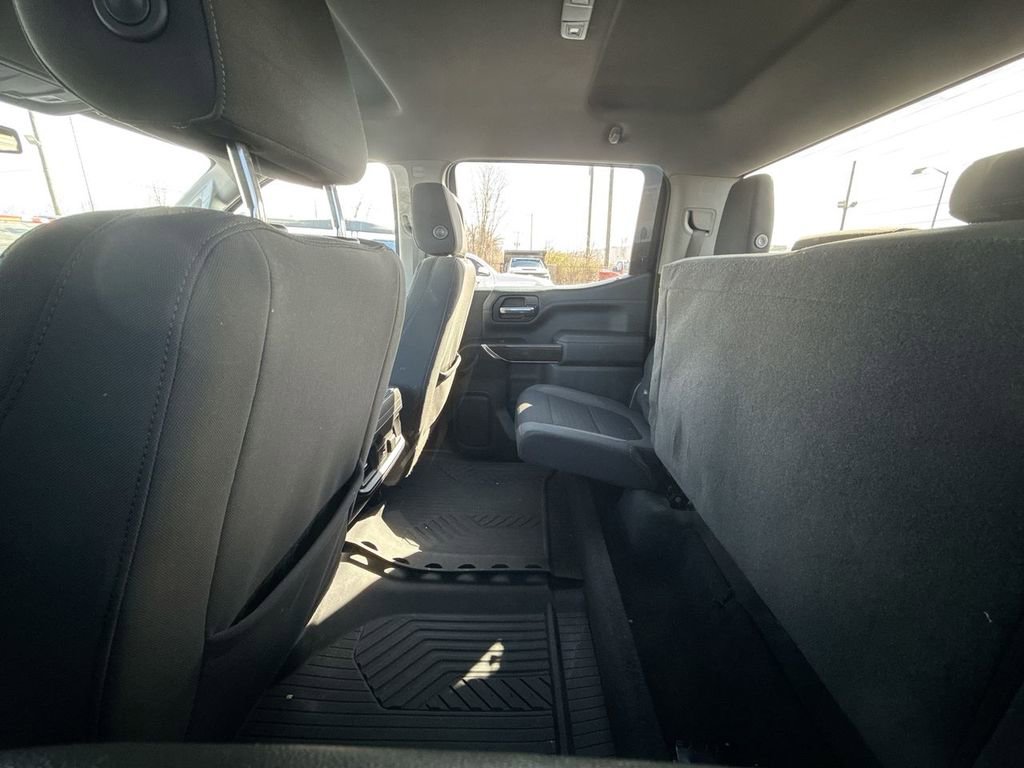 Used 2022 Chevrolet Silverado 1500 LT Trail Boss w/ LPO, Dark Essentials Package AWD/4WD image 14
