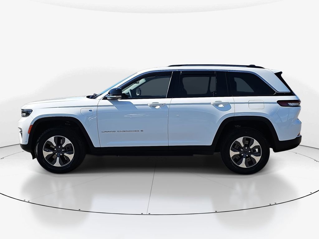 Used 2022 Jeep Grand Cherokee Limited 4xe w/ Luxury Tech Group II image 9