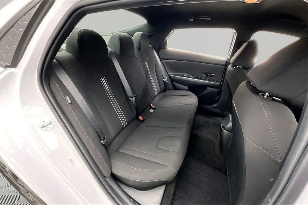 Used 2025 Hyundai Elantra Sport FWD image 27
