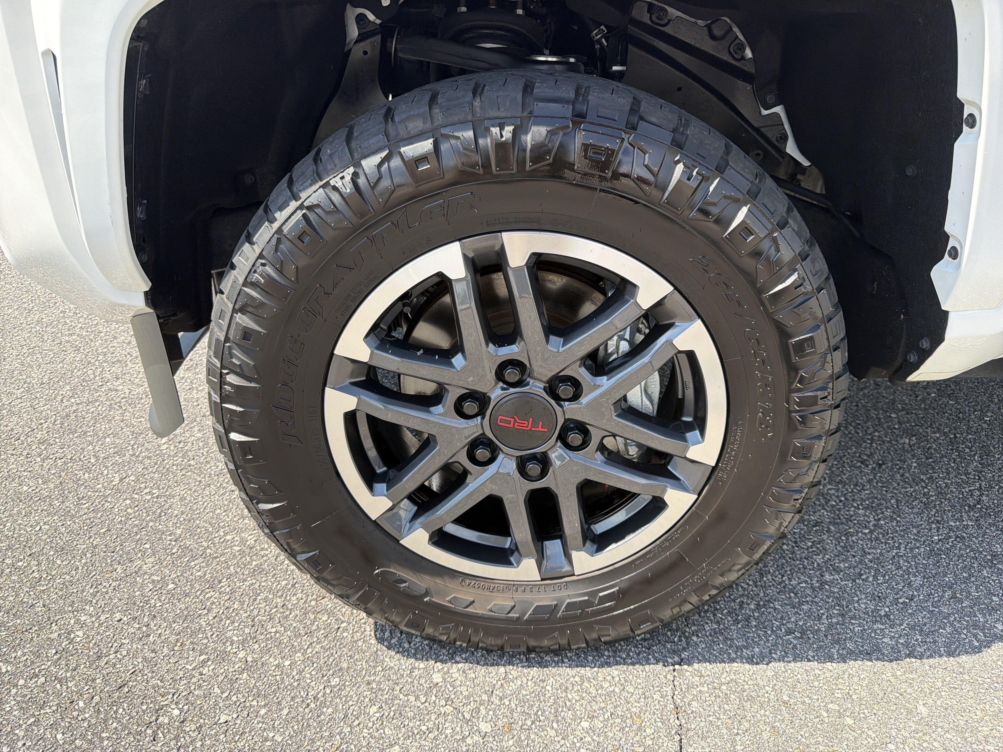 Certified 2024 Toyota Tacoma TRD Sport RWD image 21