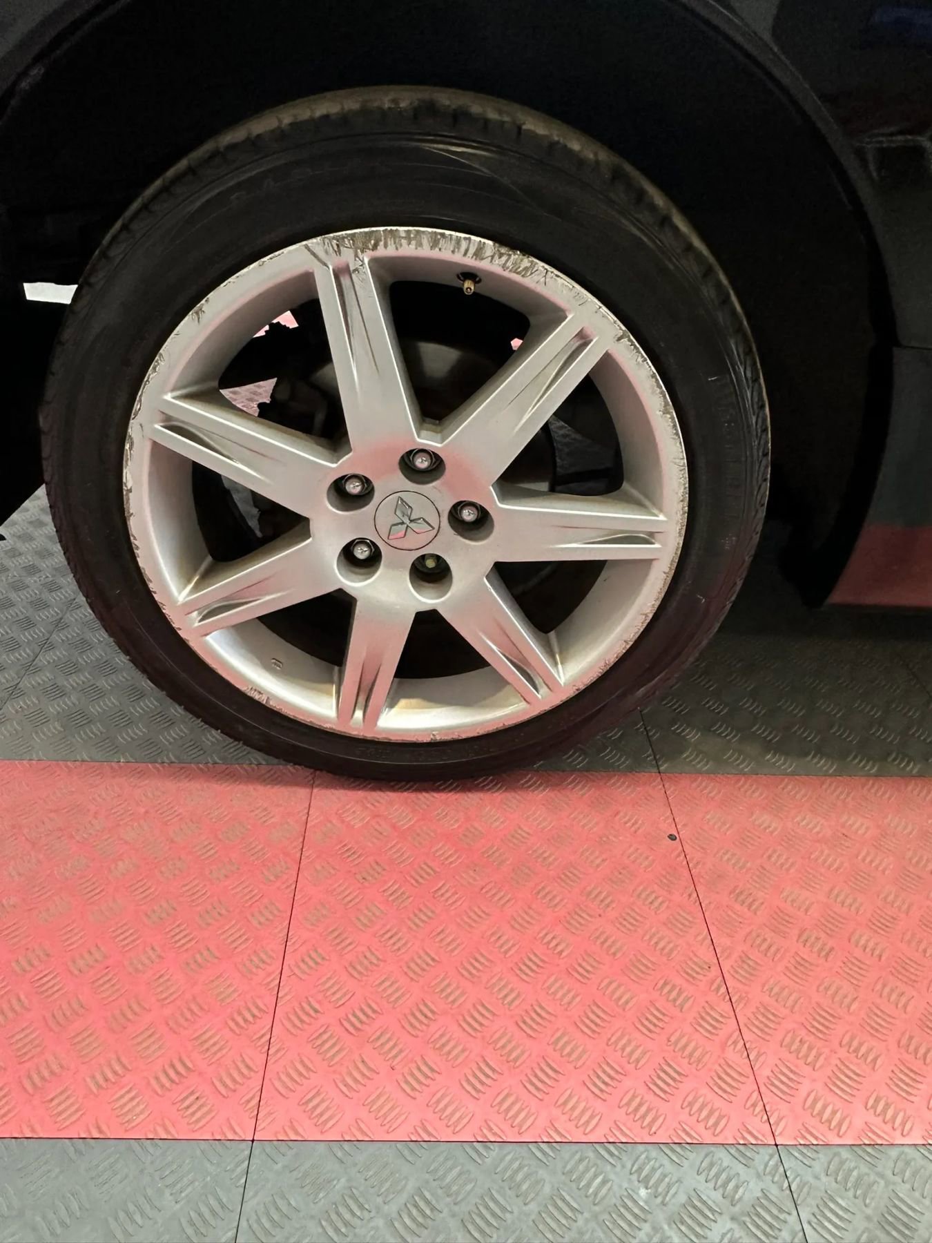 Used 2007 Mitsubishi Eclipse GT FWD image 34