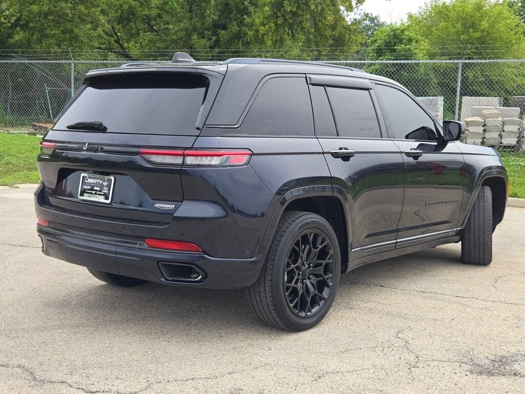 Certified 2022 Jeep Grand Cherokee Summit AWD/4WD image 14