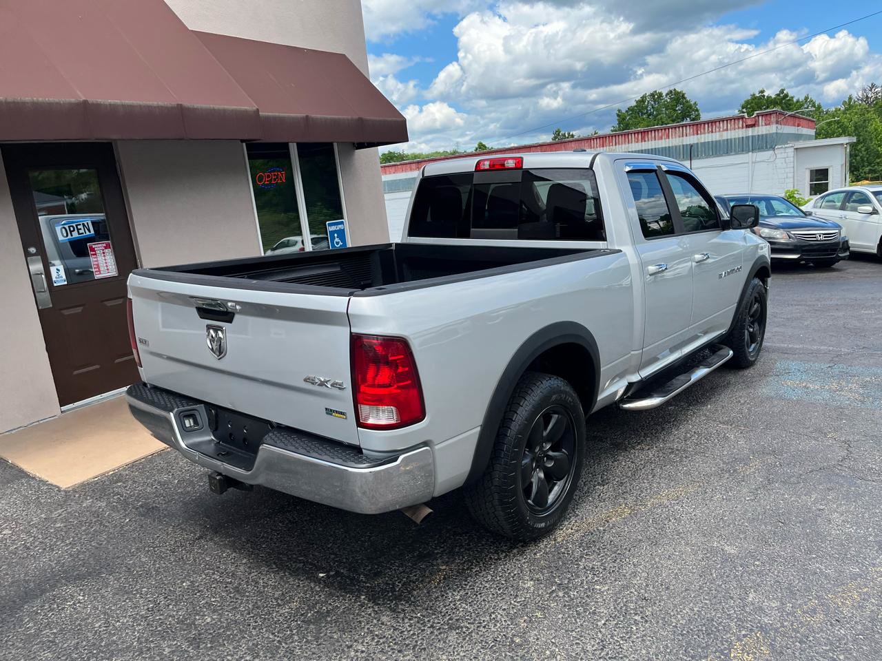 Used 2012 RAM 1500 Classic SLT AWD/4WD image 5