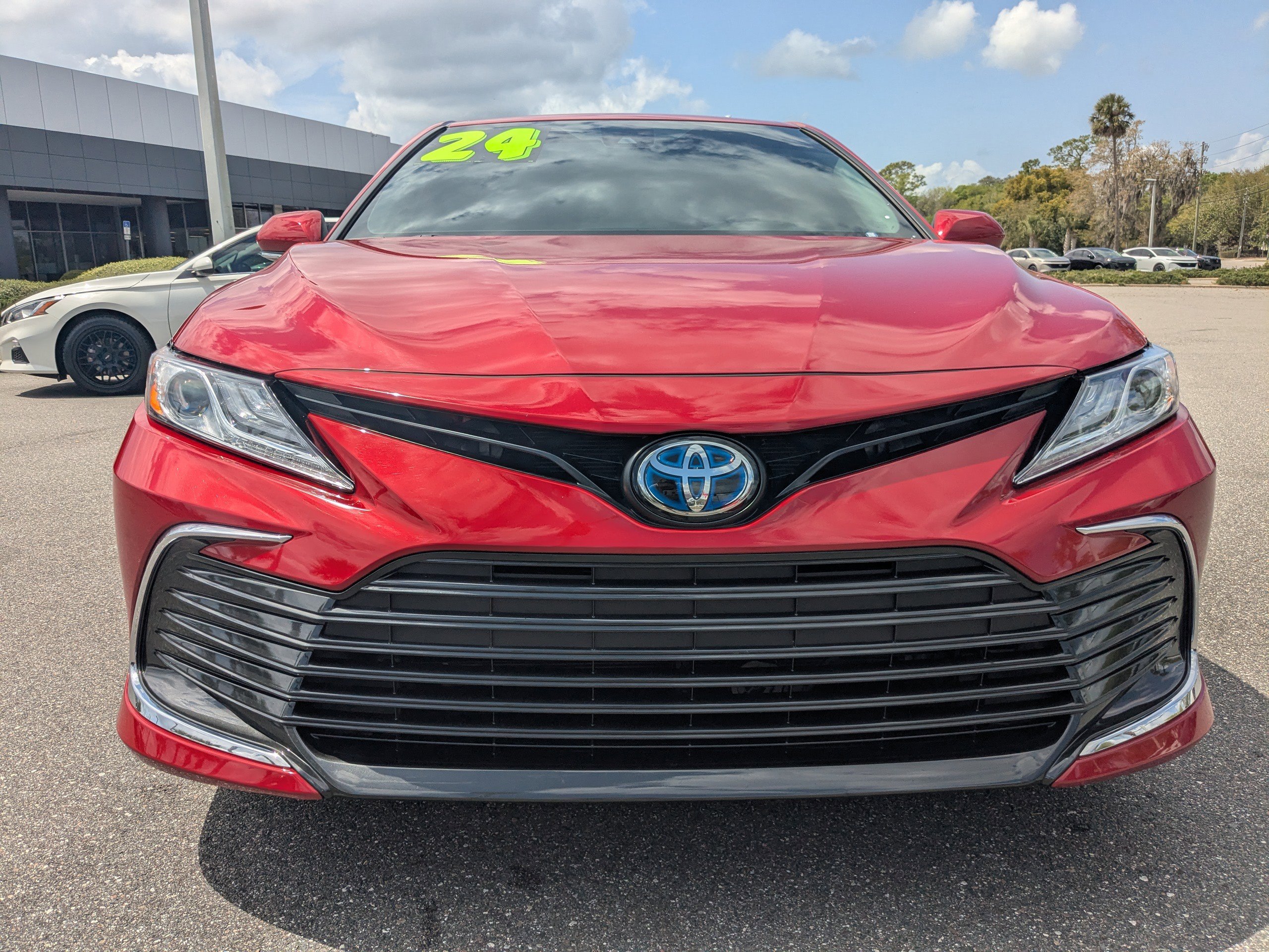 Used 2024 Toyota Camry XLE image 9