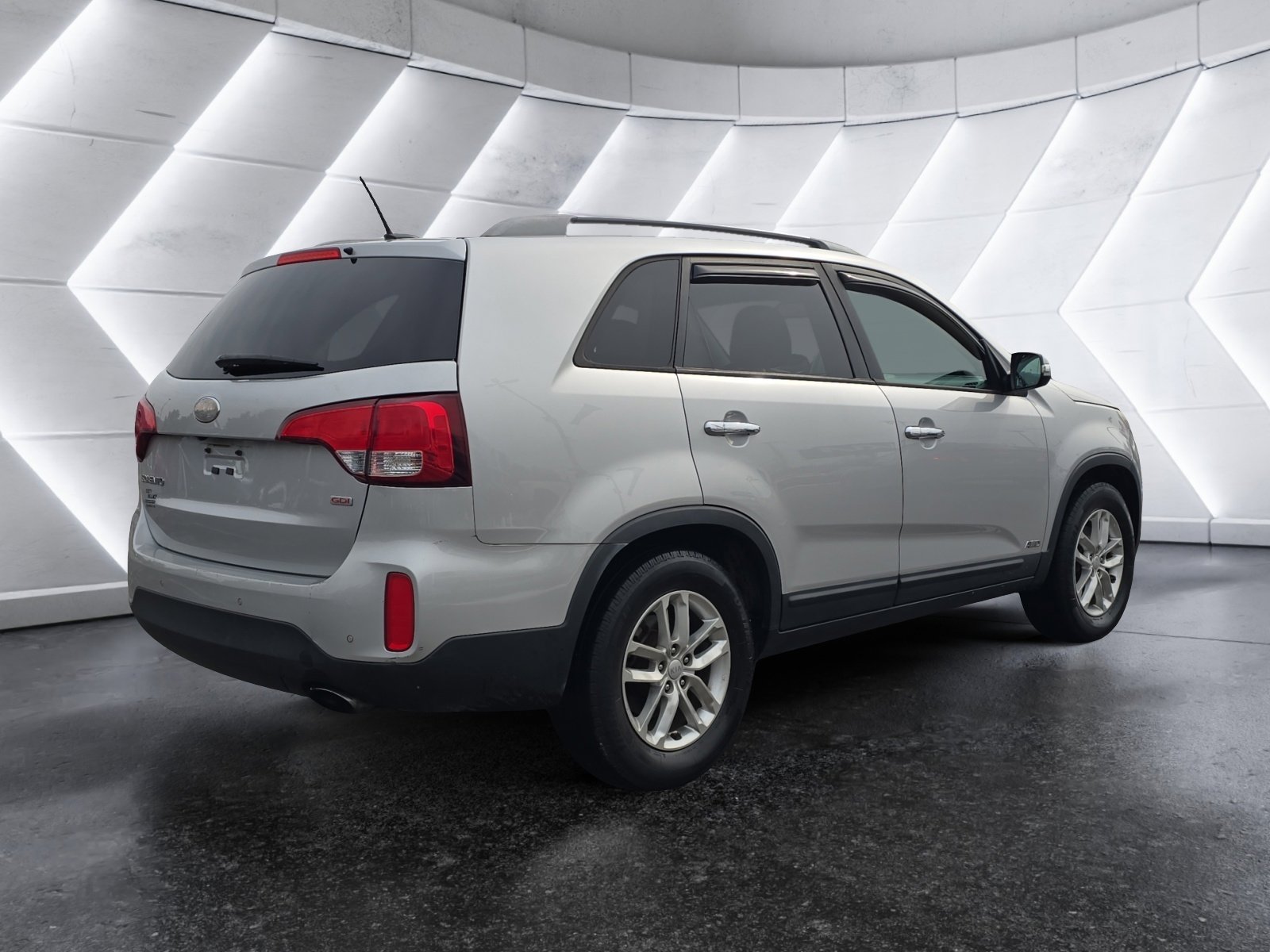 Used 2015 Kia Sorento LX image 5