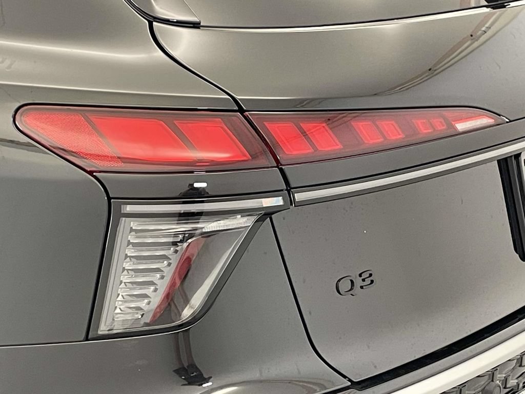 New 2026 Audi Q3 quattro 2.0T AWD/4WD image 16