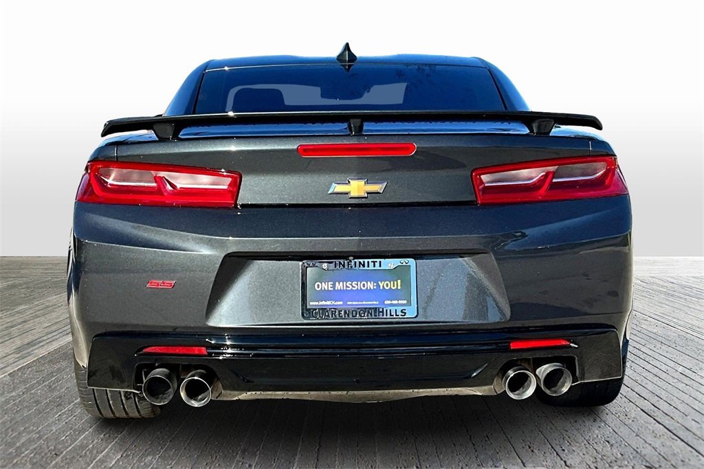 Used 2018 Chevrolet Camaro SS image 7