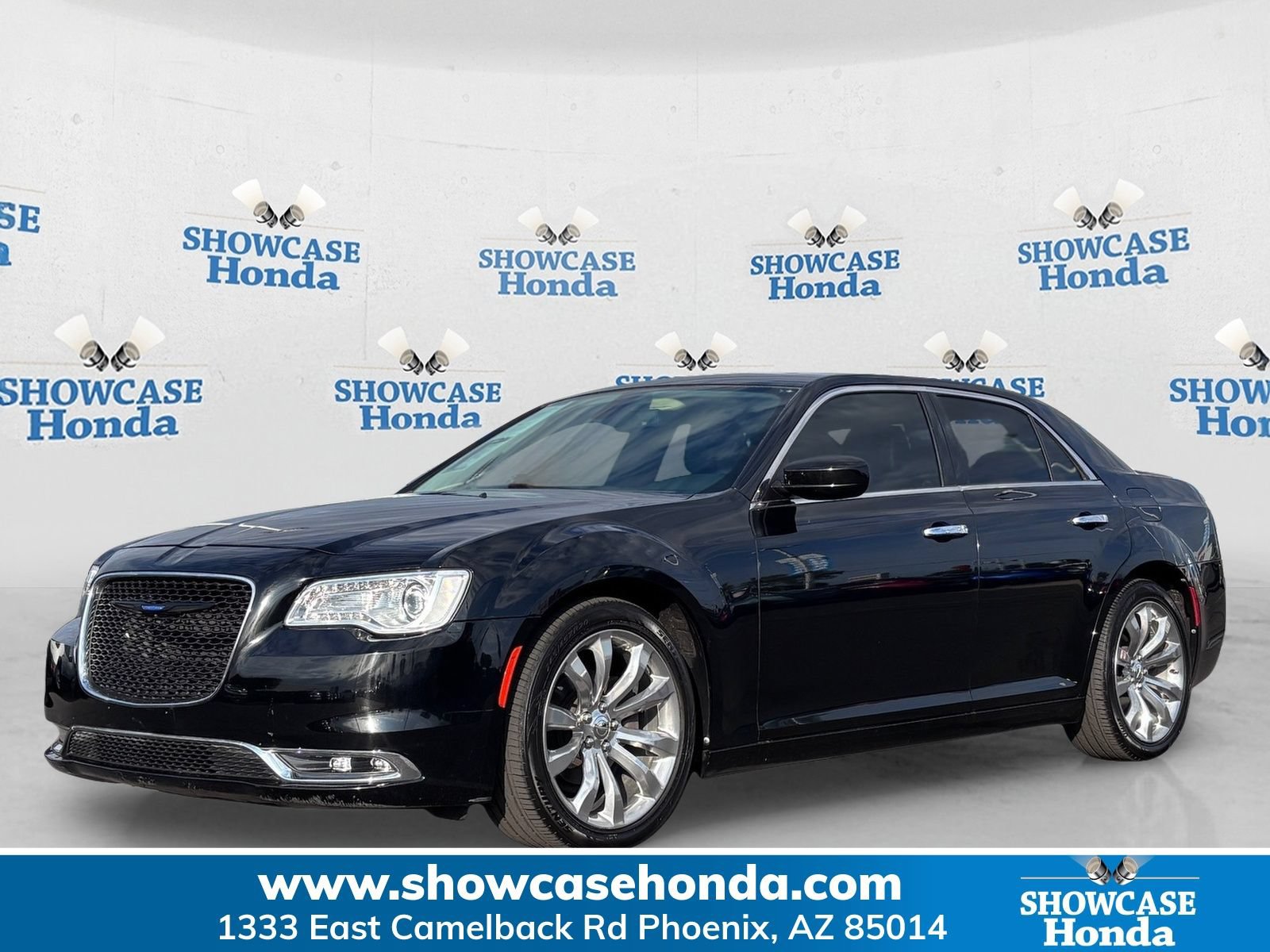 Used 2020 Chrysler 300 Limited RWD image 1
