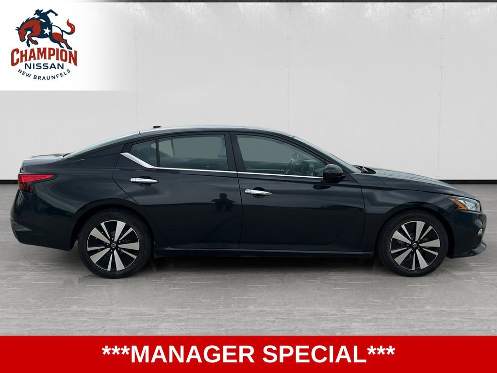 Used 2022 Nissan Altima 2.5 SV FWD image 6