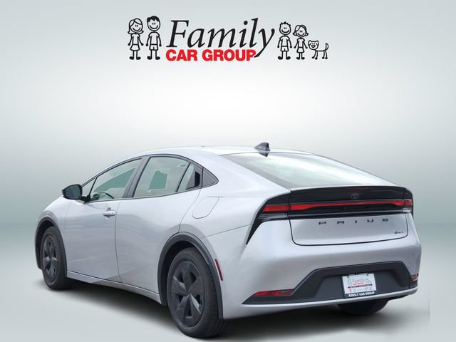 Certified 2026 Toyota Prius LE FWD image 3