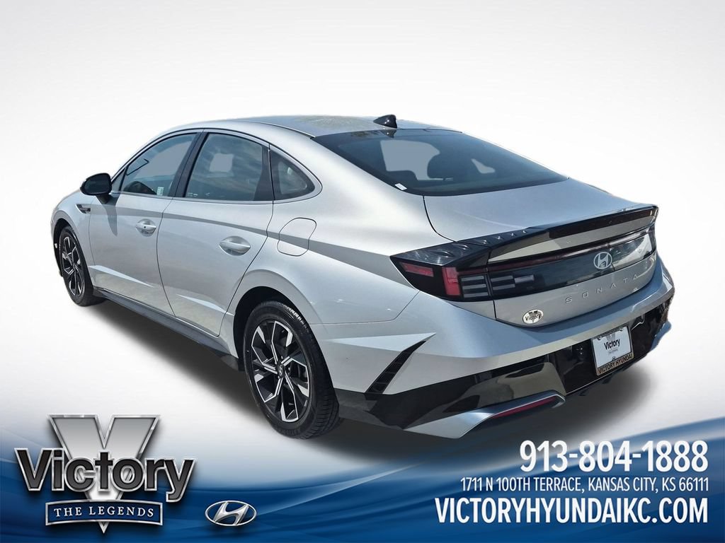 Used 2025 Hyundai Sonata SEL FWD image 3