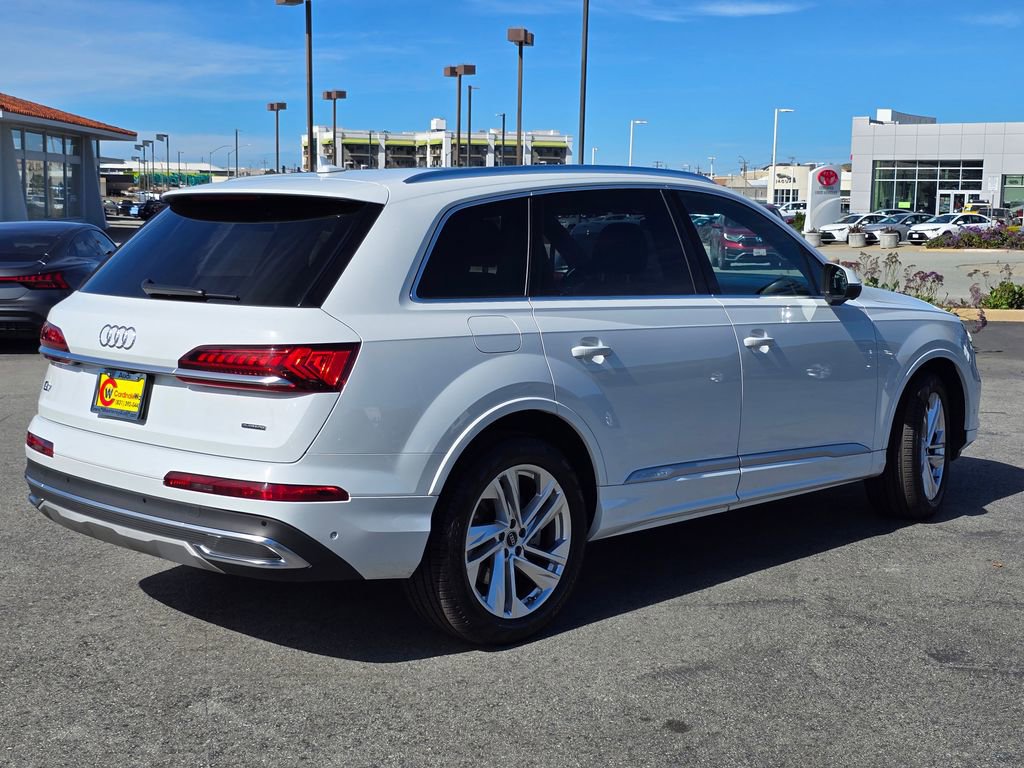 Used 2023 Audi Q7 3.0T Premium w/ Convenience Package image 4