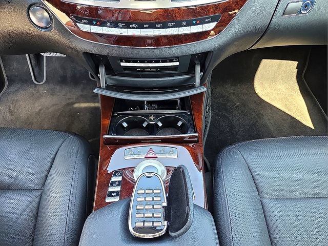 Used 2010 Mercedes-Benz S 550 image 25