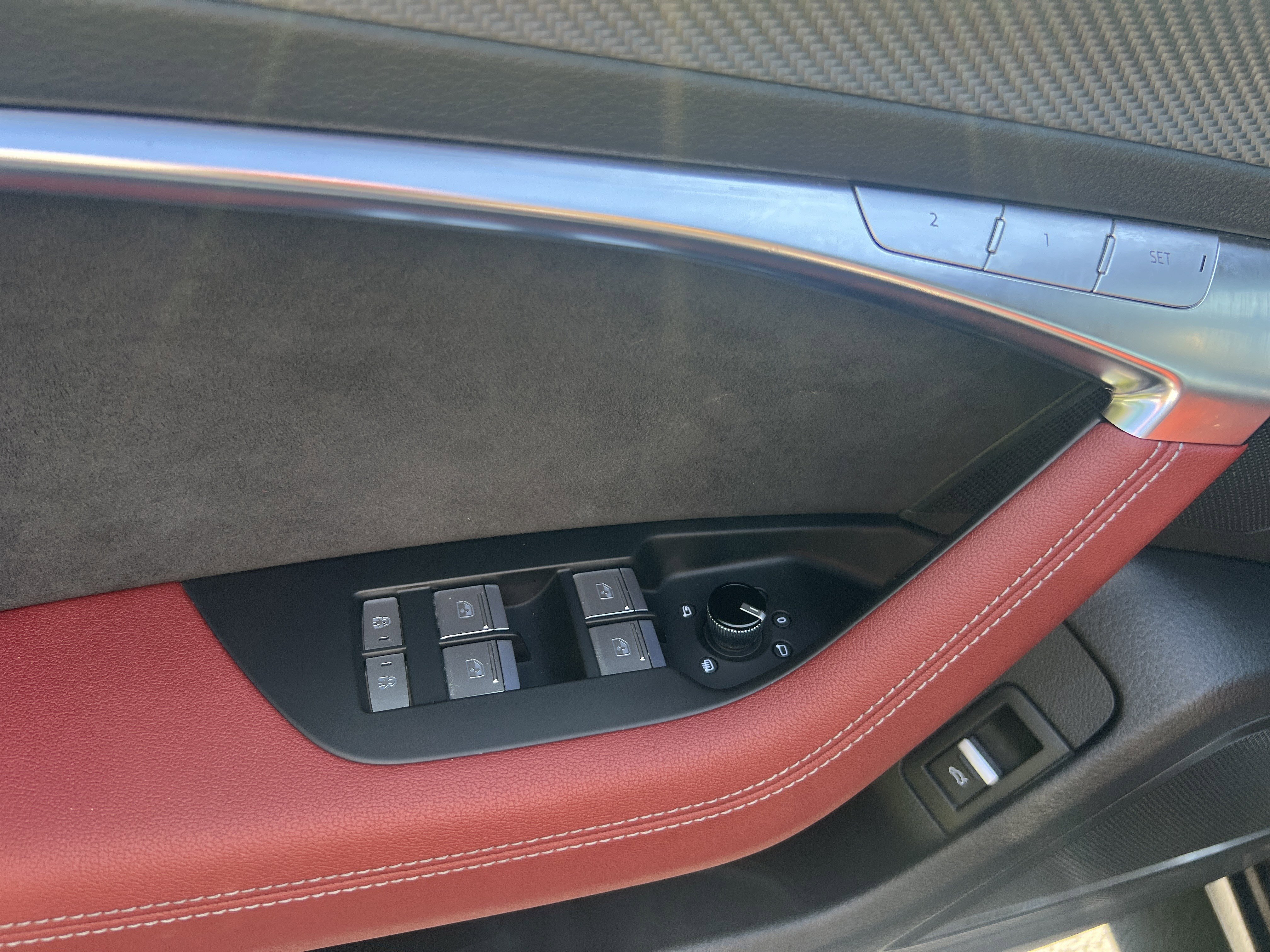 Used 2022 Audi S6 Premium Plus image 25