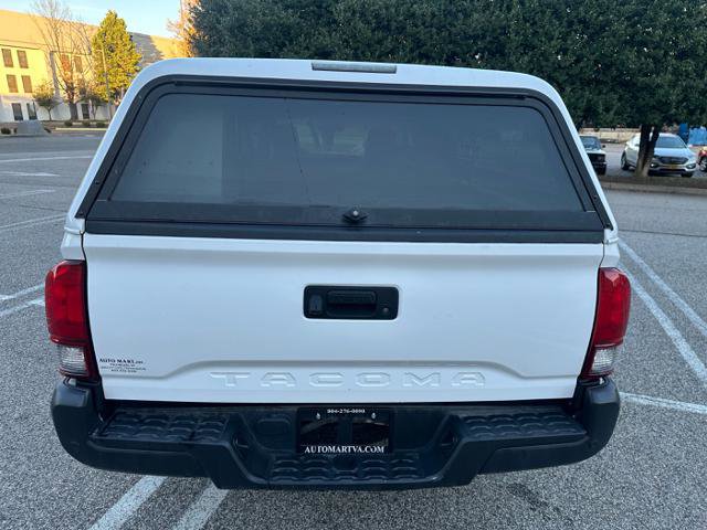 Used 2018 Toyota Tacoma SR image 32