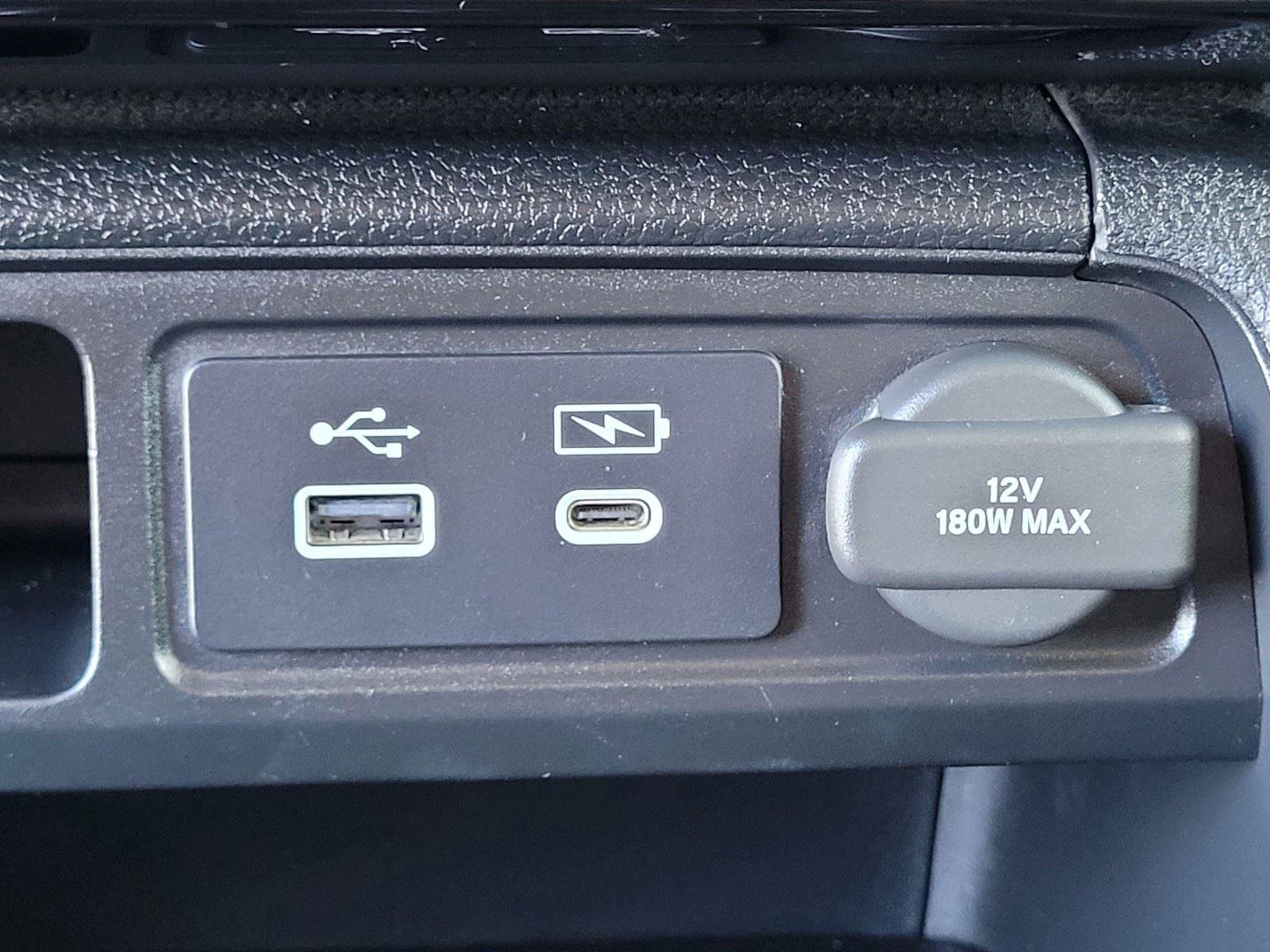 Used 2023 Honda Pilot Touring image 18