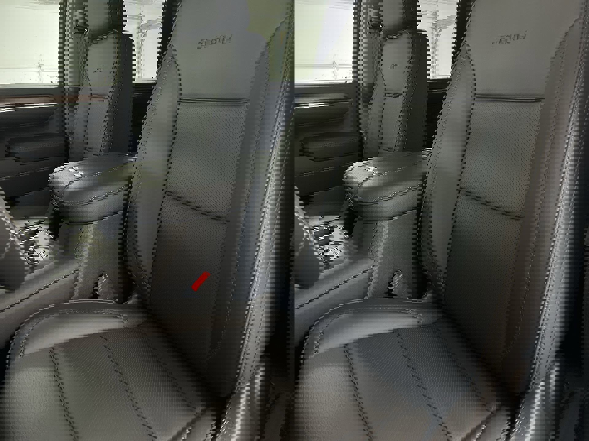 New 2025 GMC Sierra 2500 Denali w/ Denali Reserve Package image 56