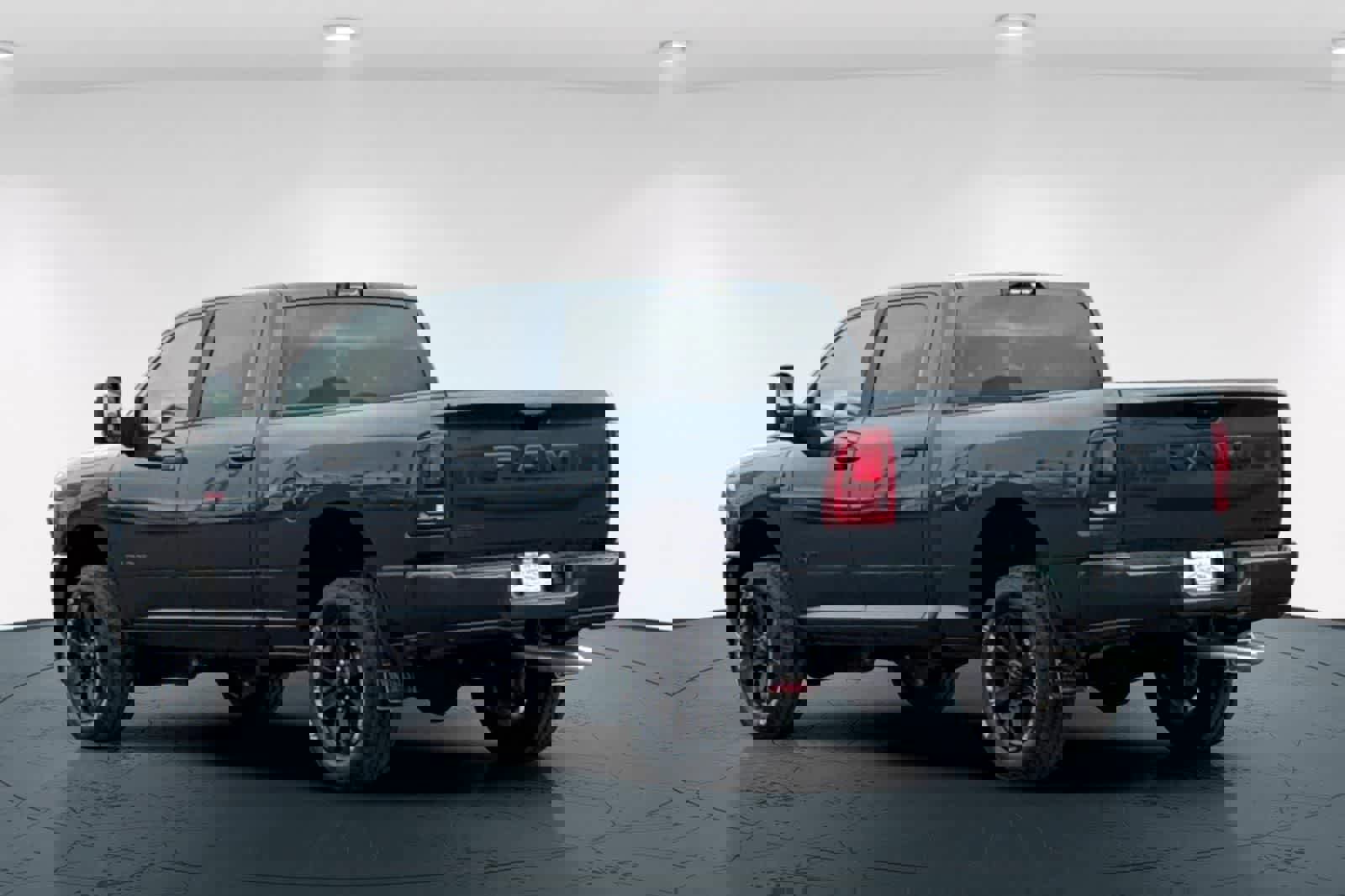 New 2026 RAM 2500 Big Horn AWD/4WD image 8