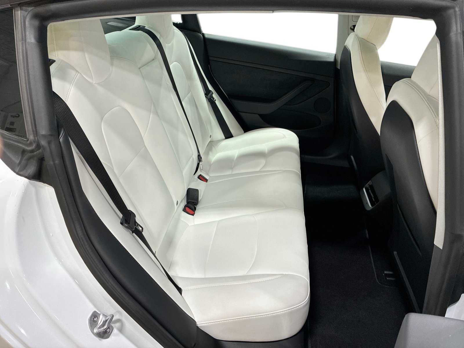 Certified 2022 Tesla Model 3 Long Range AWD/4WD image 11