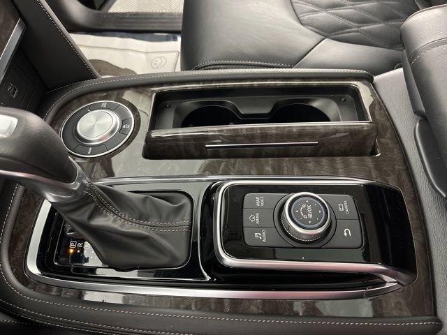Used 2024 Nissan Armada Platinum w/ Captain's Chairs Package image 31