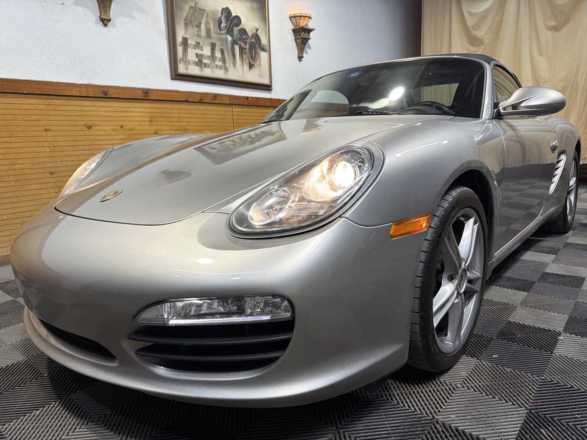 Used 2011 Porsche Boxster S RWD image 7