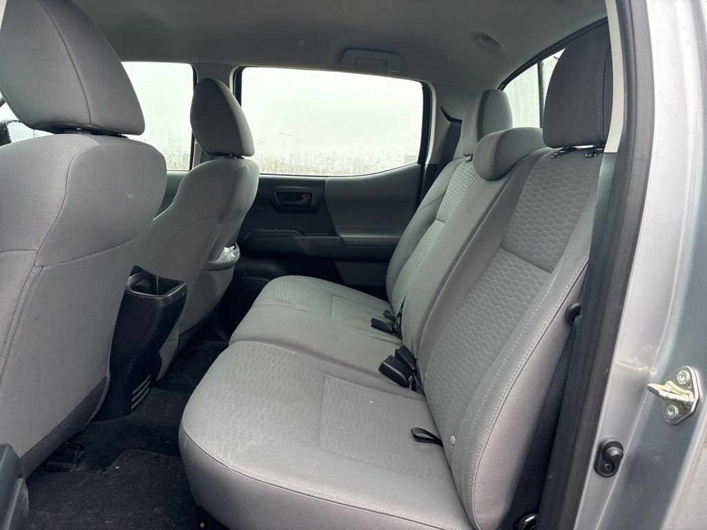 Used 2017 Toyota Tacoma SR image 13