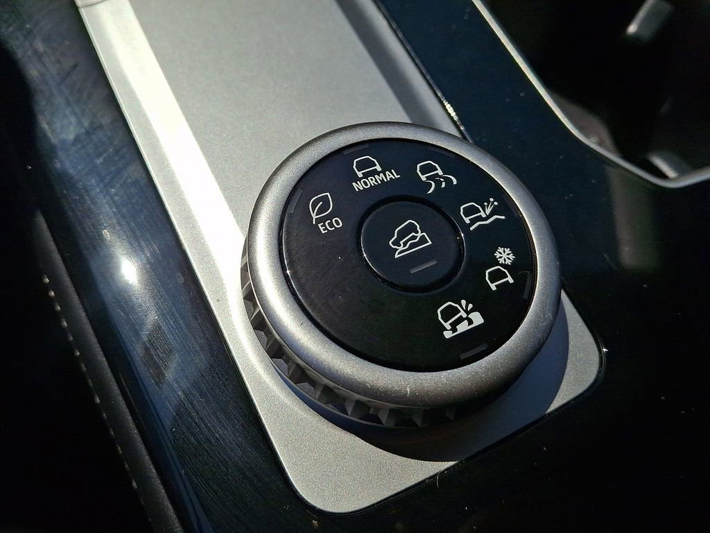 Used 2025 Mitsubishi Outlander SE AWD/4WD image 26