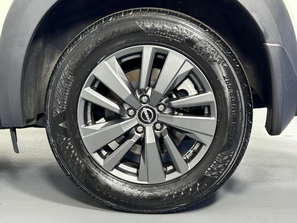 Used 2023 Nissan Pathfinder SV AWD/4WD image 38