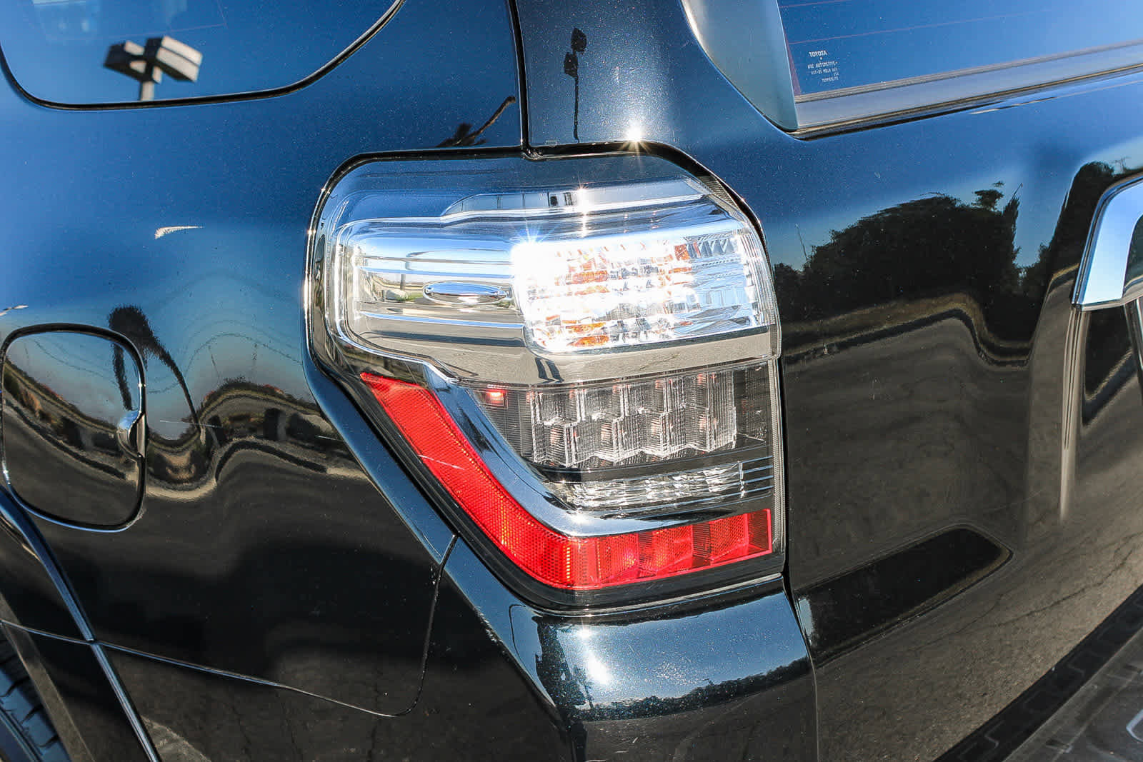 Used 2023 Toyota 4Runner Limited image 7