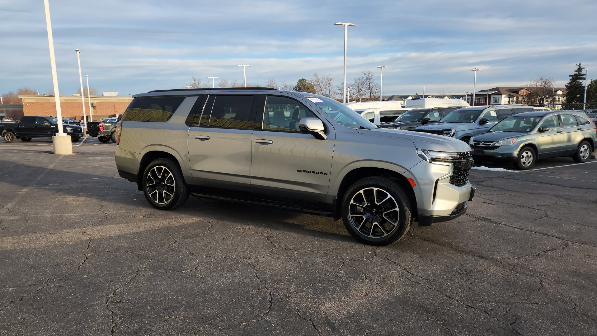 Used 2023 Chevrolet Suburban RST w/ Luxury Package image 16