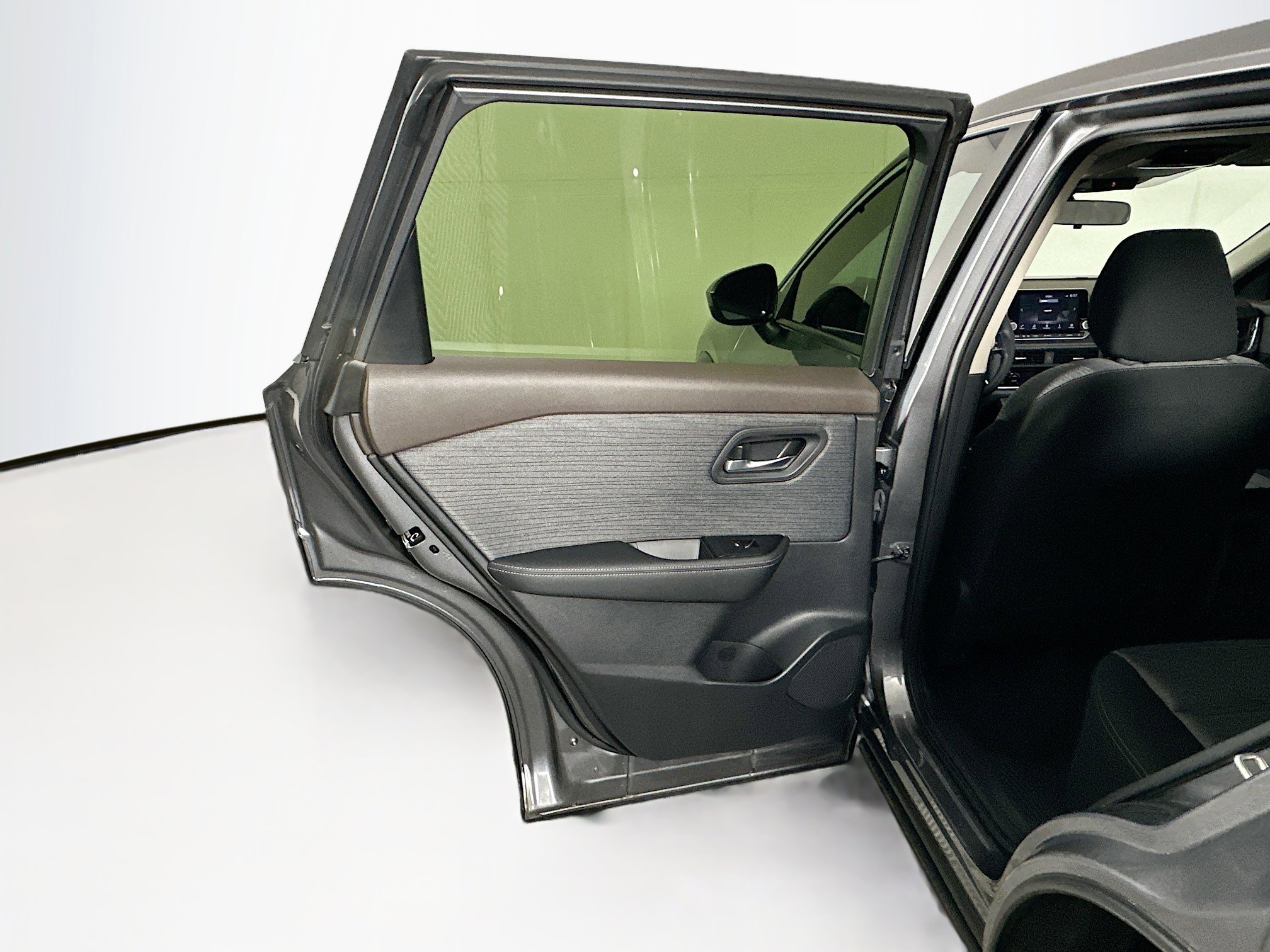 Used 2023 Nissan Rogue SV FWD image 24