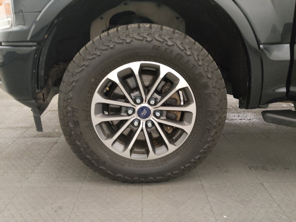 Used 2018 Ford F150 XLT w/ Equipment Group 302A Luxury AWD/4WD image 31