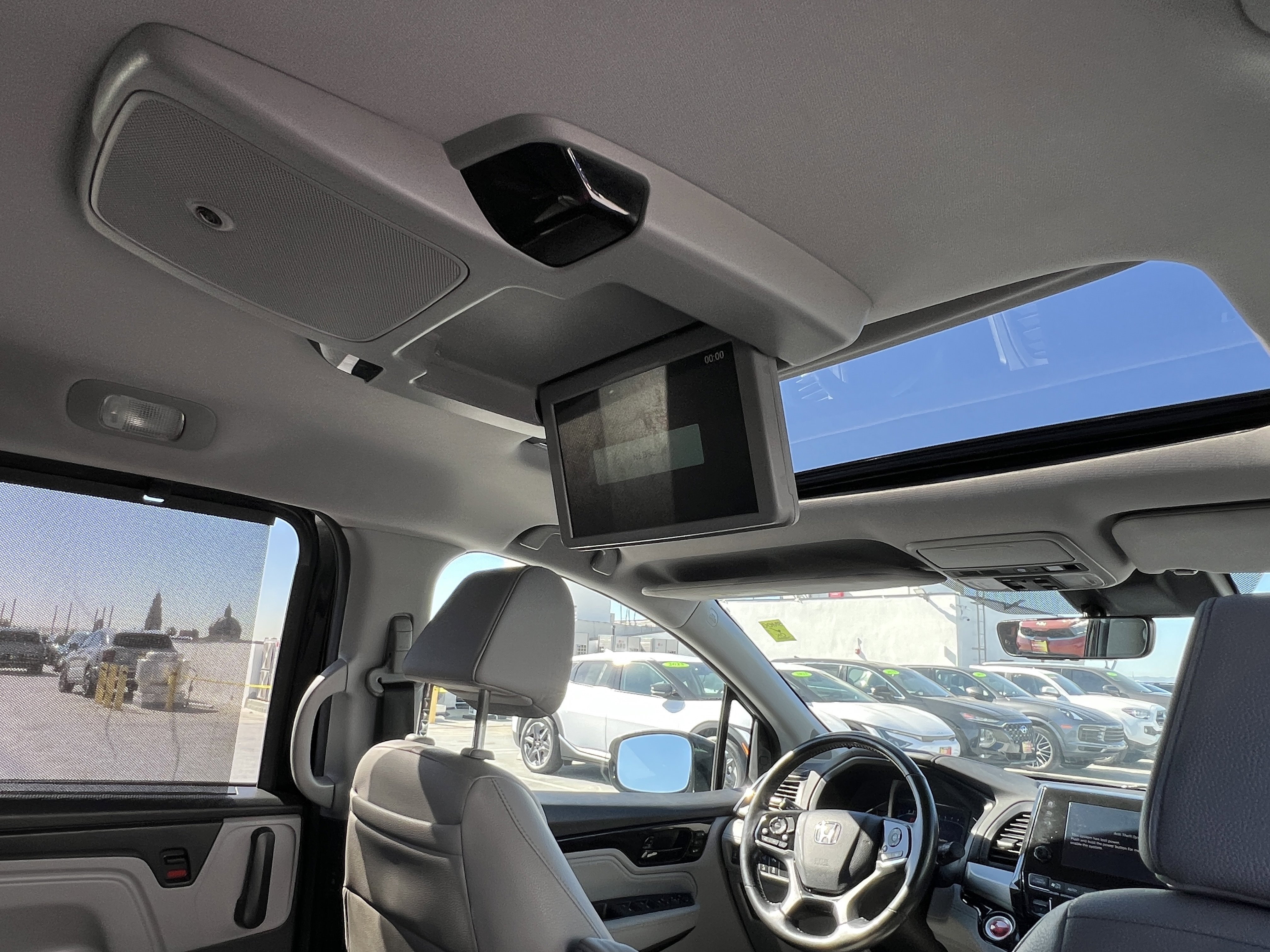 Used 2018 Honda Odyssey Elite image 29