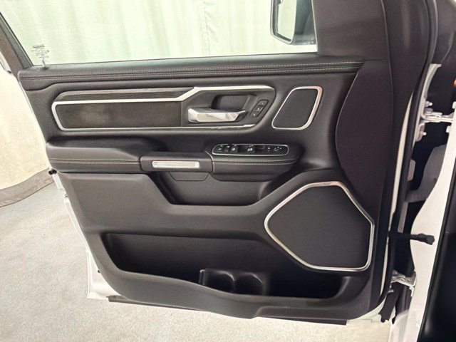 Used 2023 RAM 1500 Laramie AWD/4WD image 21