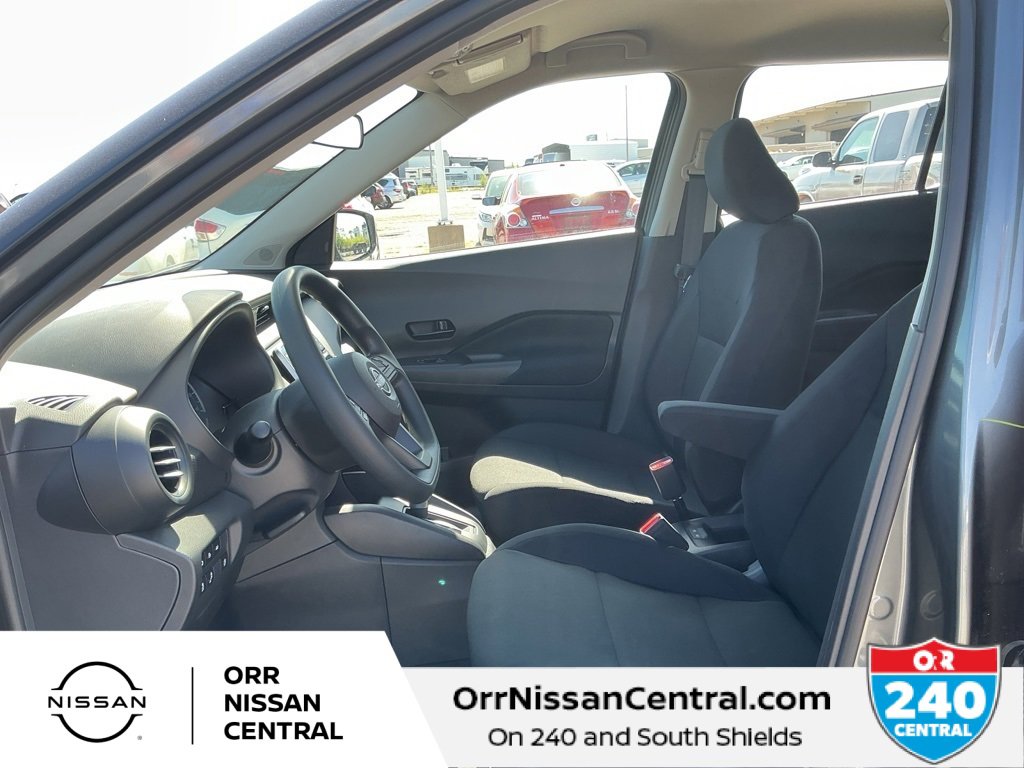 New 2025 Nissan Kicks Play S image 17