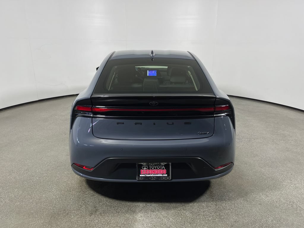 Certified 2024 Toyota Prius LE FWD image 4