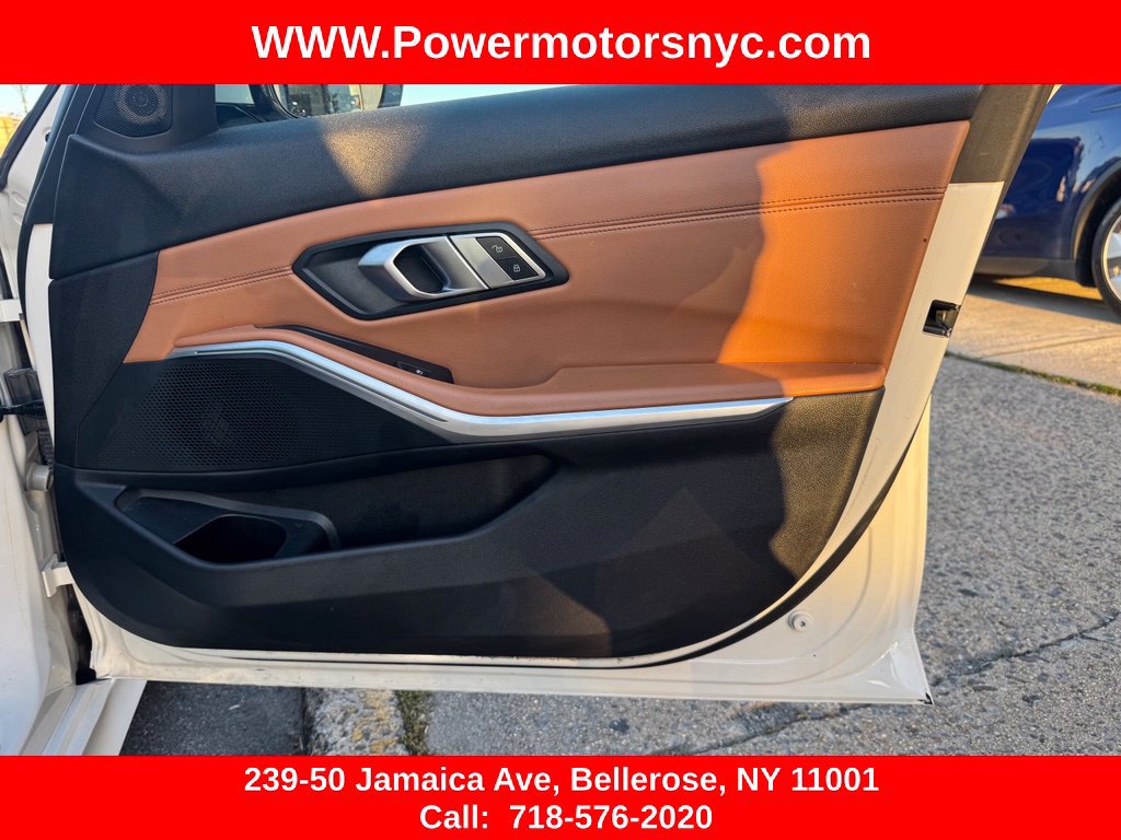 Used 2021 BMW 330i xDrive Sedan w/ Premium Package AWD/4WD image 25