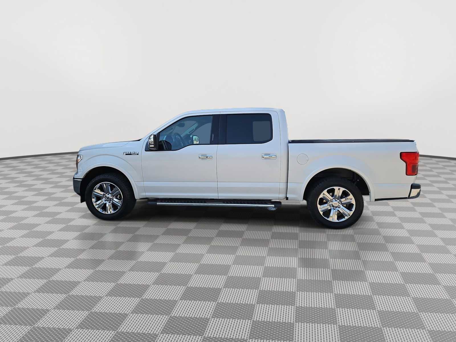 Used 2019 Ford F150 Lariat image 5