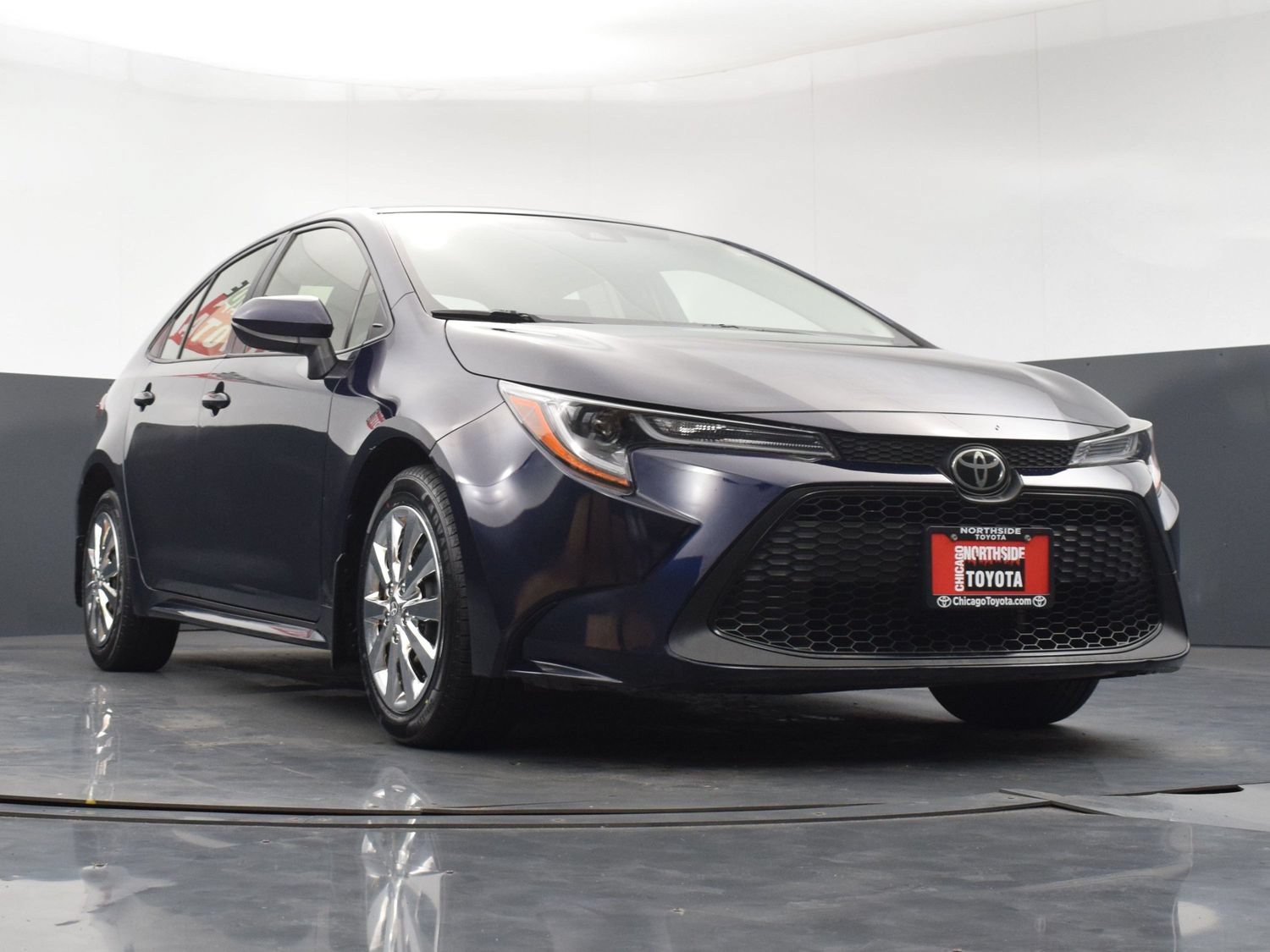 Used 2020 Toyota Corolla LE FWD image 28