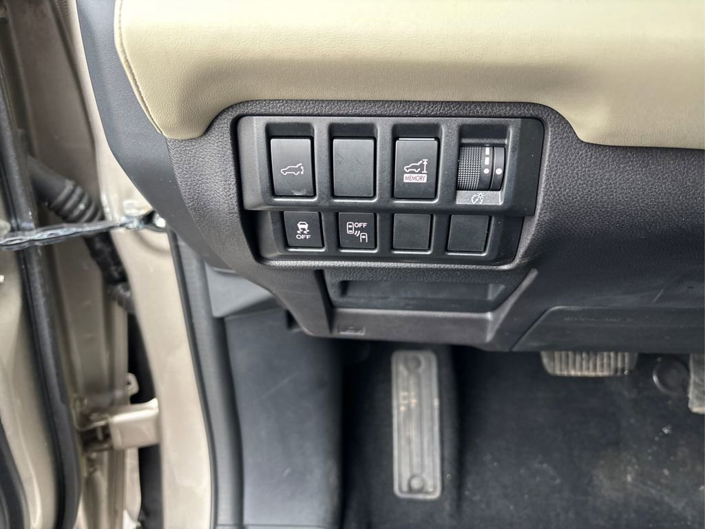 Used 2019 Subaru Ascent Limited image 38