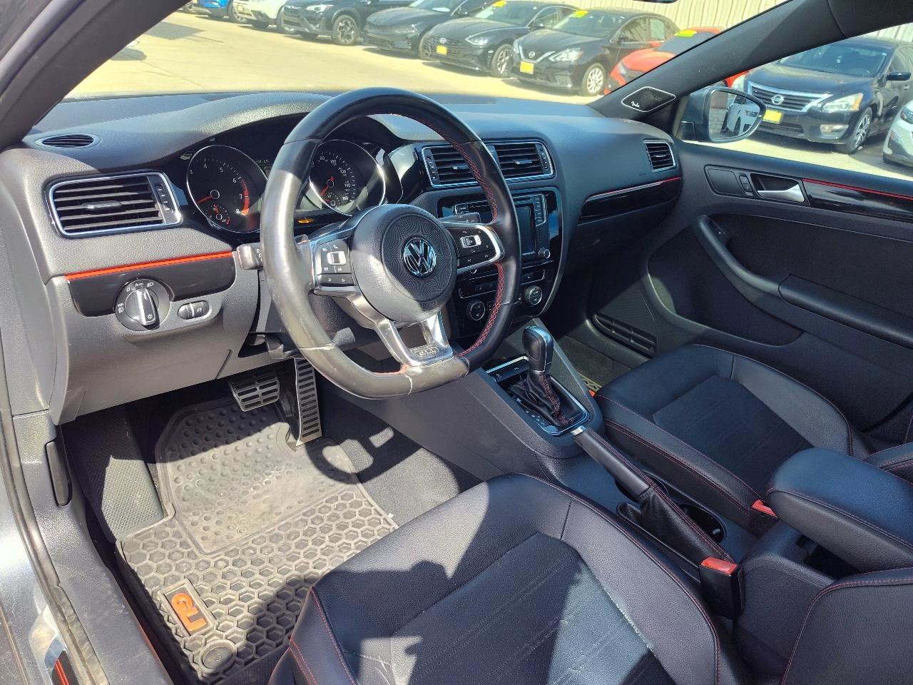 Used 2017 Volkswagen Jetta GLI FWD image 13
