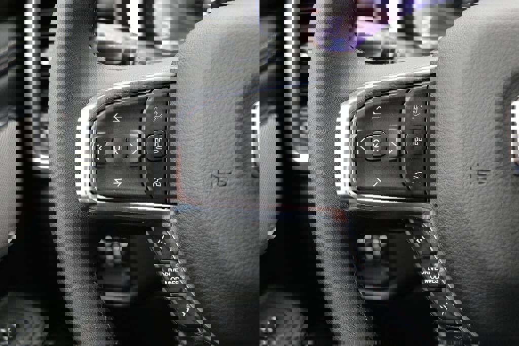 Used 2025 RAM 1500 Laramie w/ Night Edition image 29